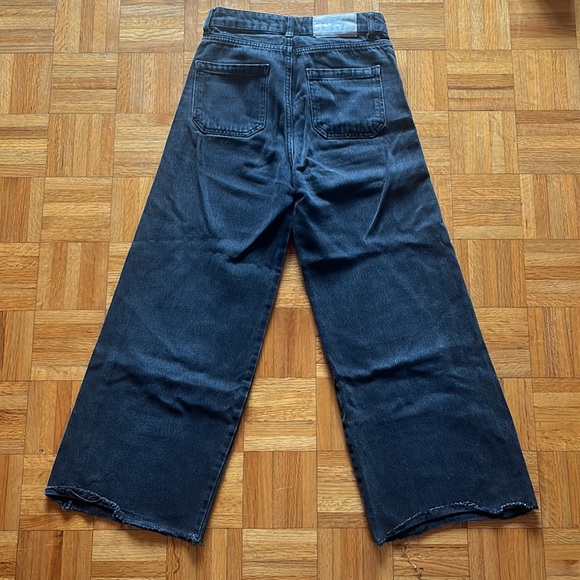 Zara High Waisted Wide Leg Cropped Button Up Fly Black Denim Jeans Size 00 - Picture 4 of 5